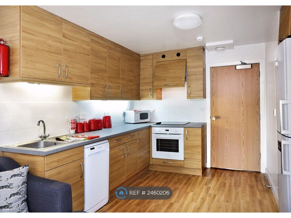 Property photo 2 of 5