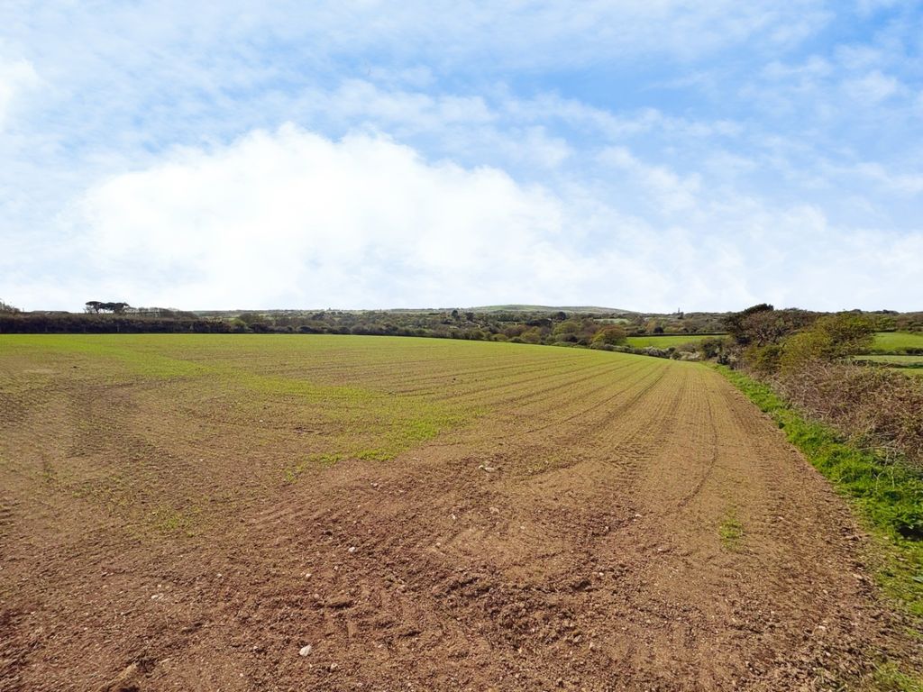 Property photo 3 of 6 5024904