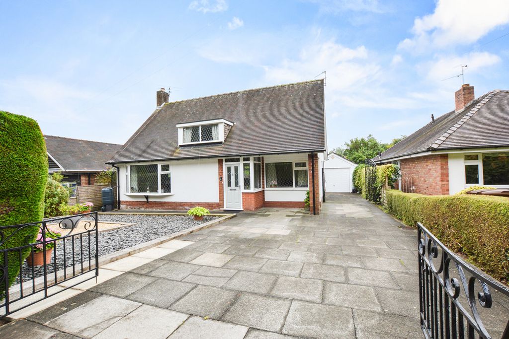 Property photo 1 of 18