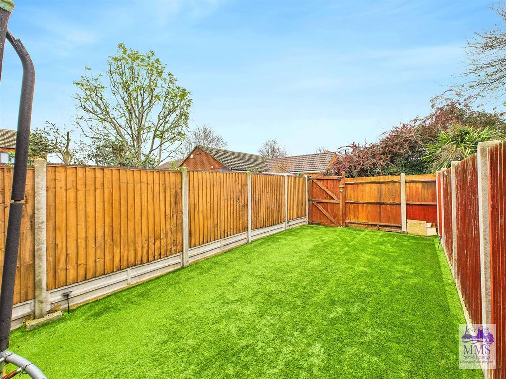 Property photo 2 of 17 Cam04098G0-Pr0127-Still019.Jpg