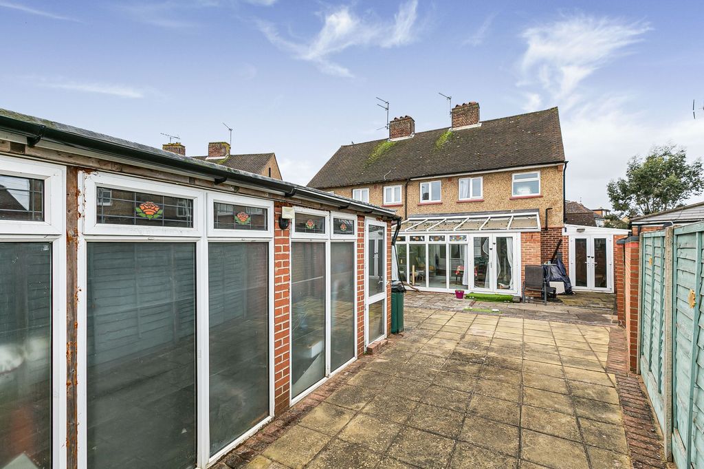 Property photo 2 of 23