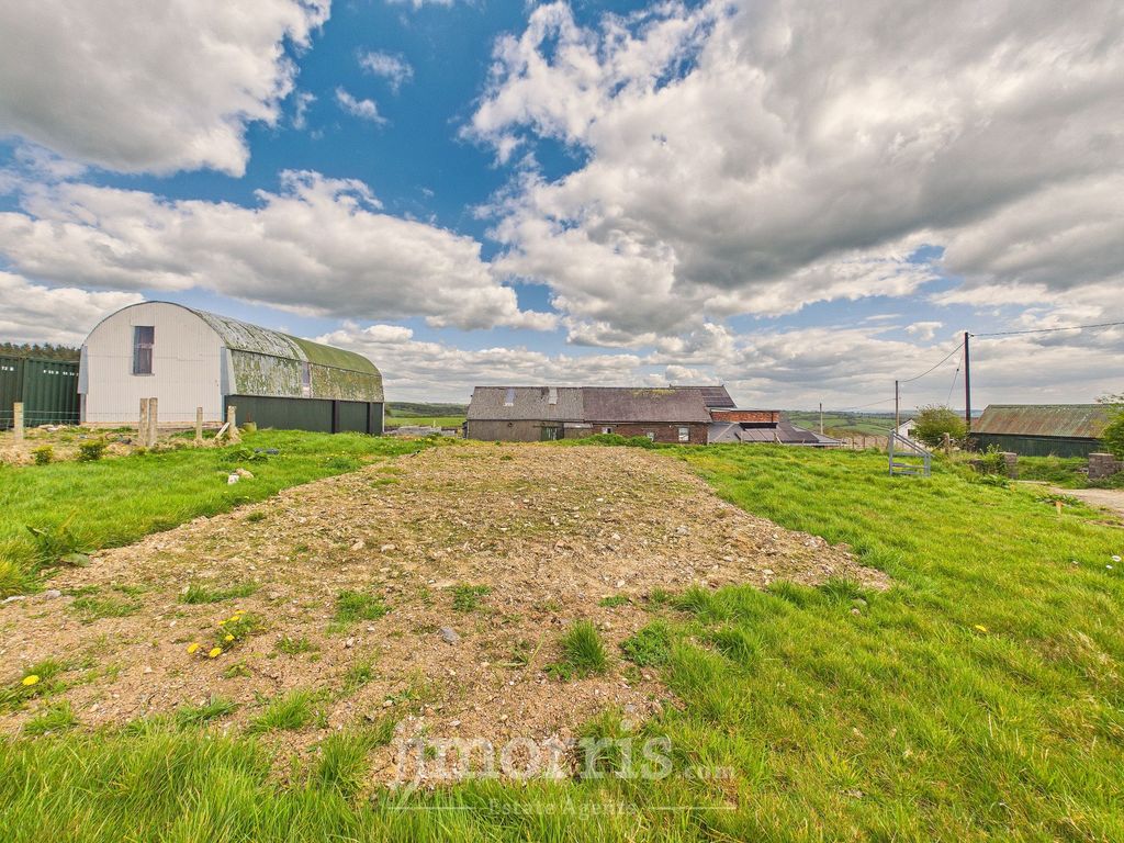 Property photo 2 of 10