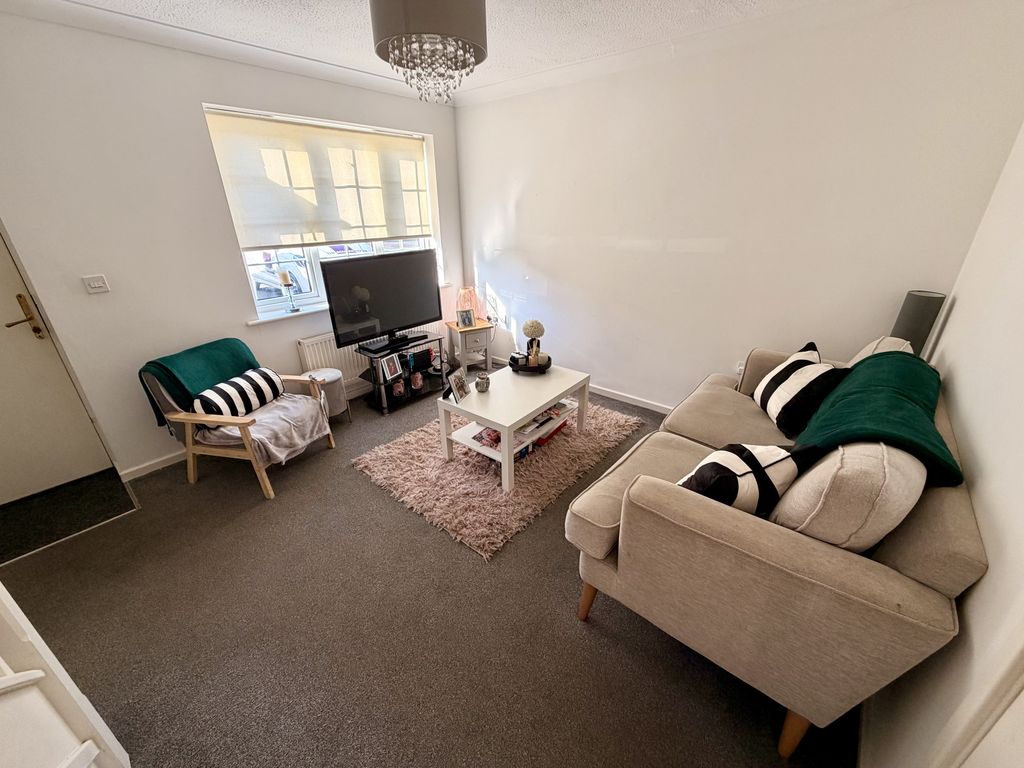 Property photo 3 of 14