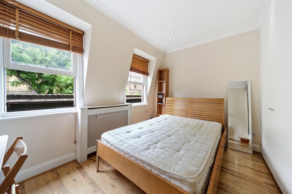 Property photo 1 of 5