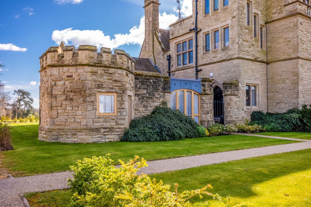 Additional image 8 of 2 bed flat for saleBirmingham Road Hatton Warwick, Warwickshire CV35