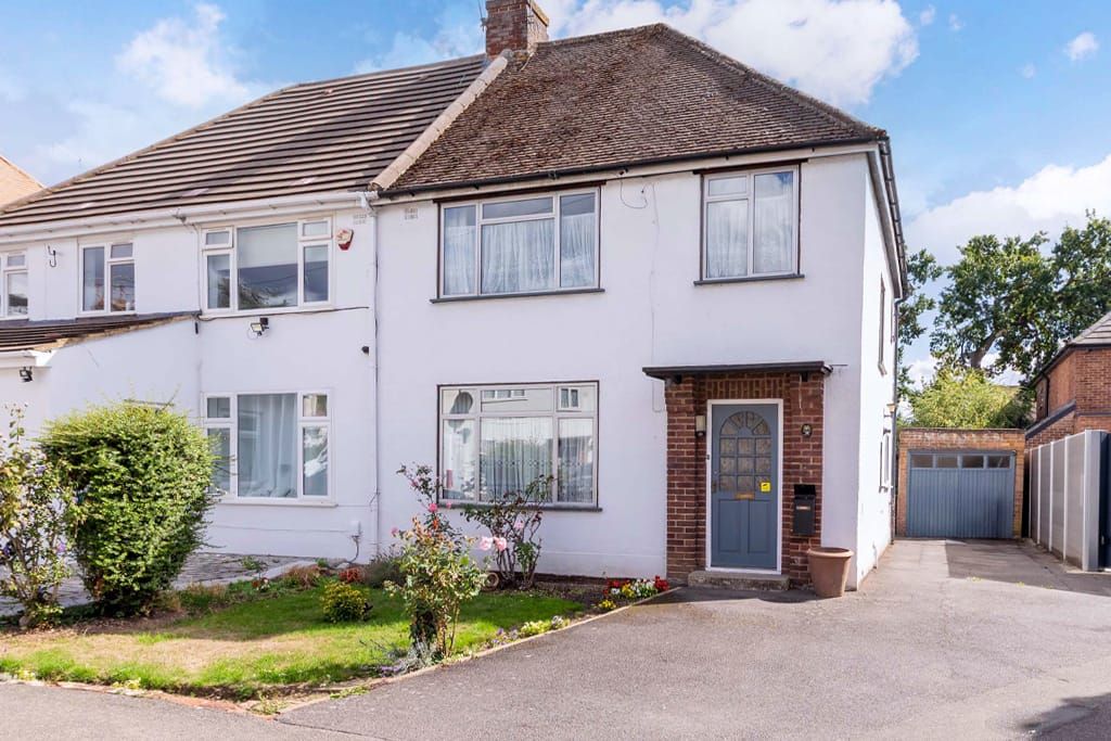 Property photo 1 of 11
