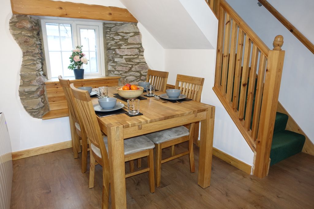 Property photo 3 of 24 Dining Room