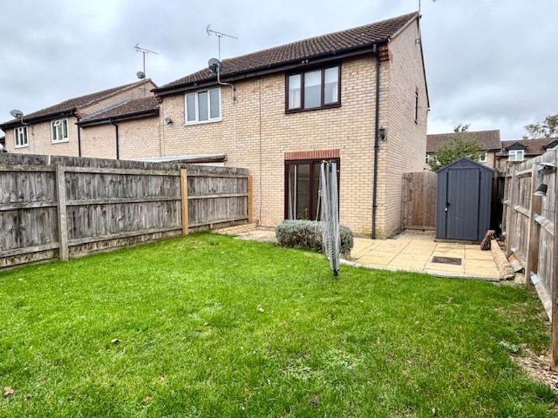 Property photo 2 of 9 Garden