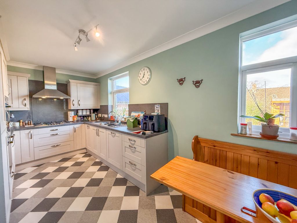 Property photo 2 of 46 Img_6367