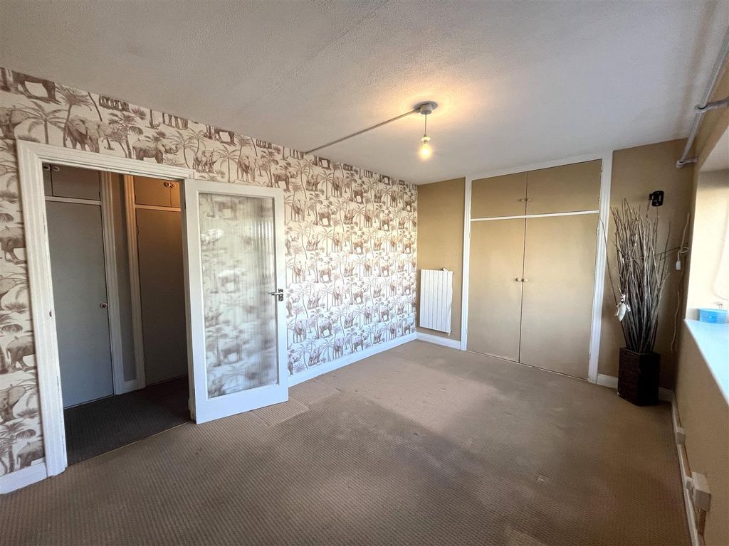 Property photo 3 of 8 Img_9327.Jpg