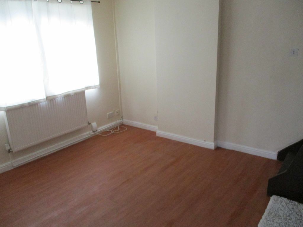 Property photo 2 of 10 Photo