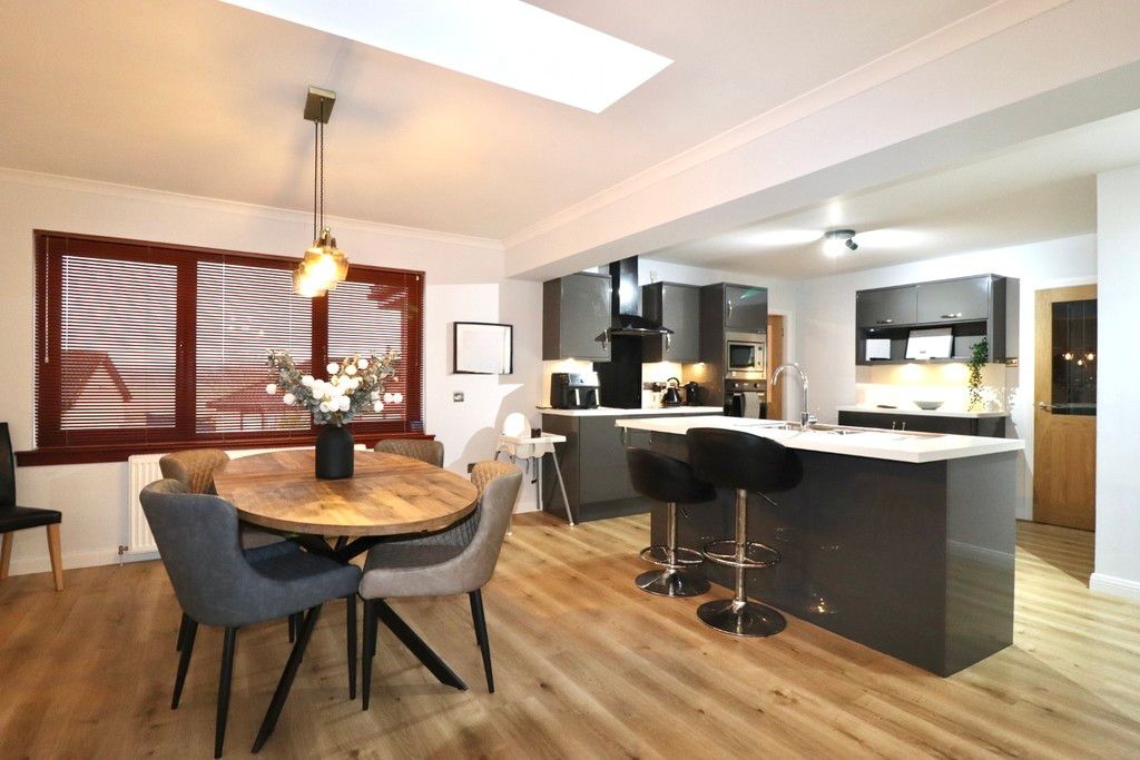 Property photo 1 of 30