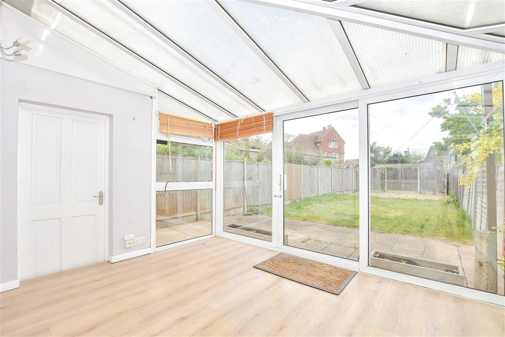 Property photo 3 of 16 Conservatory
