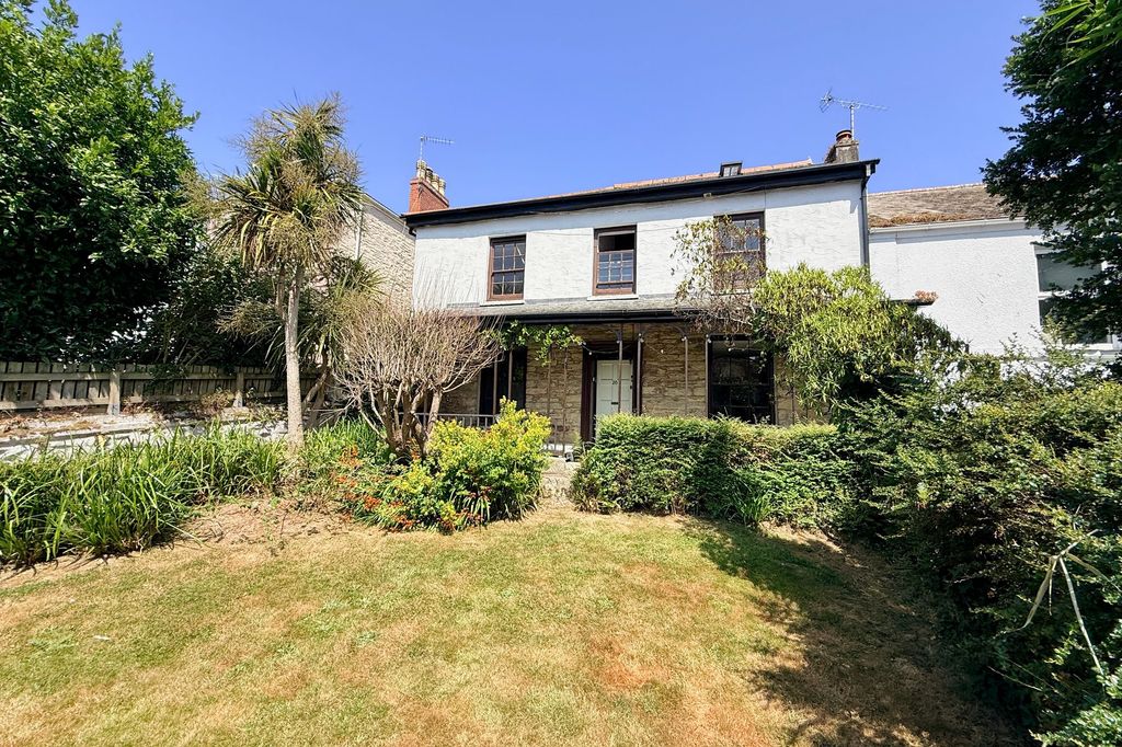 Property photo 1 of 15