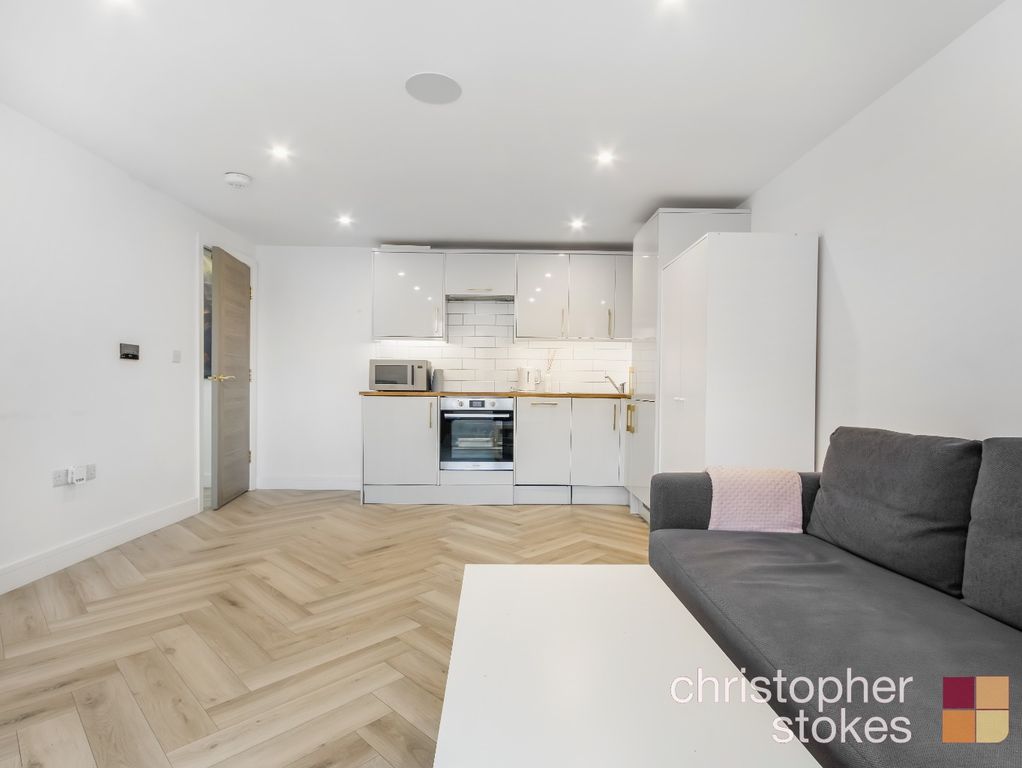 Property photo 3 of 14 4308423
