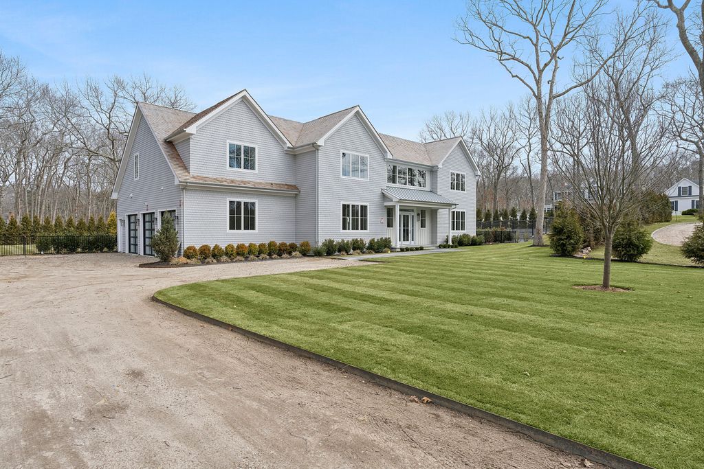 Property photo 2 of 45