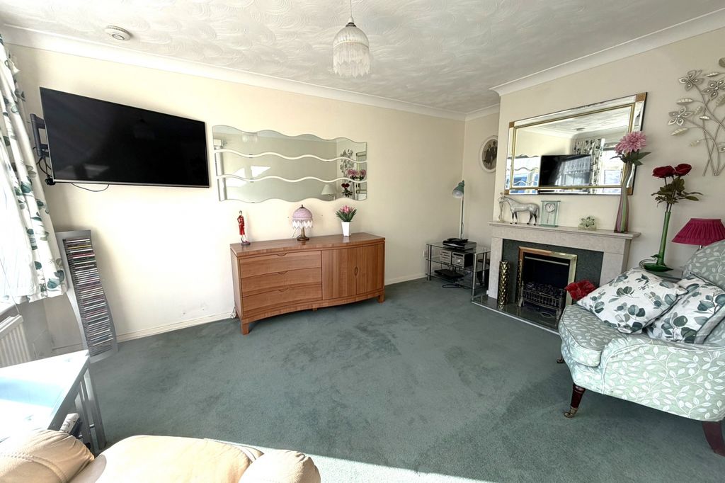 Property photo 2 of 15 Gallery