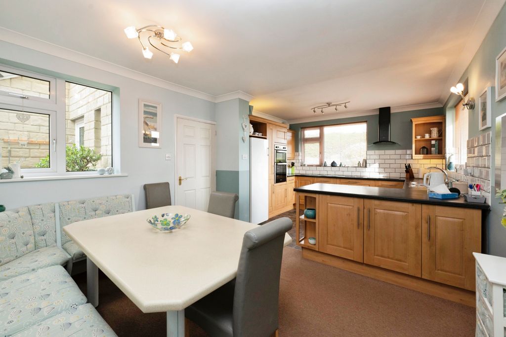 Property photo 2 of 23 Kitchen/Diner