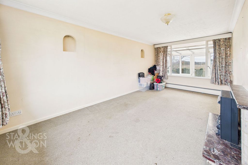 Property photo 3 of 21