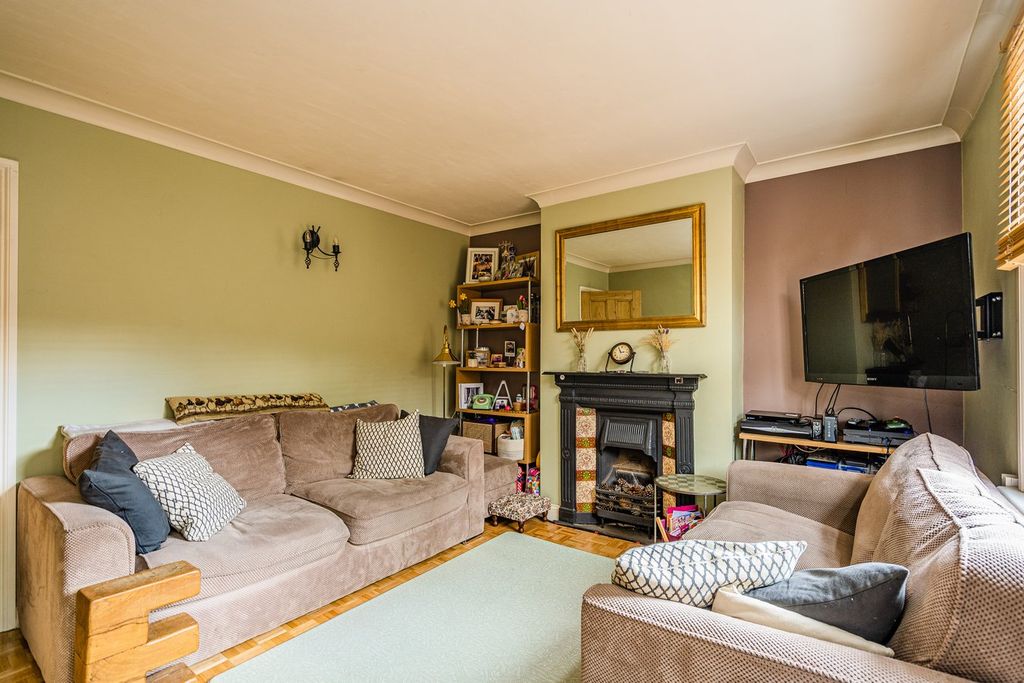 Property photo 3 of 18