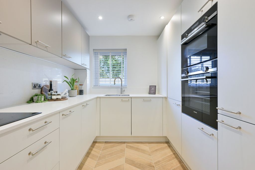 Property photo 1 of 23