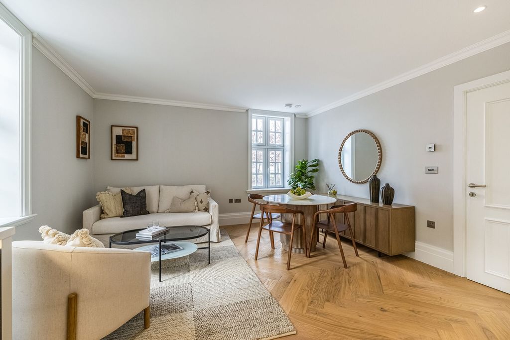 Property photo 1 of 9 Show Home Photo