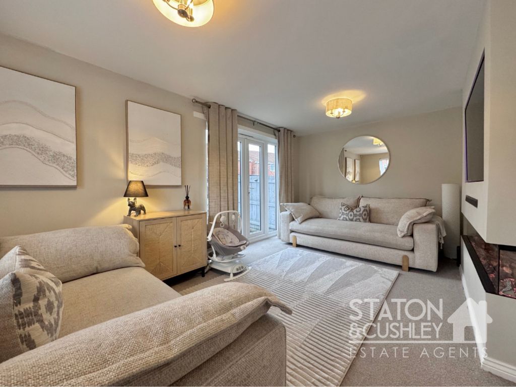 Property photo 2 of 28