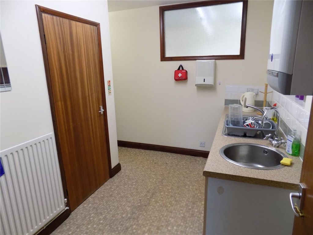 Property photo 3 of 6 Picture No. 02