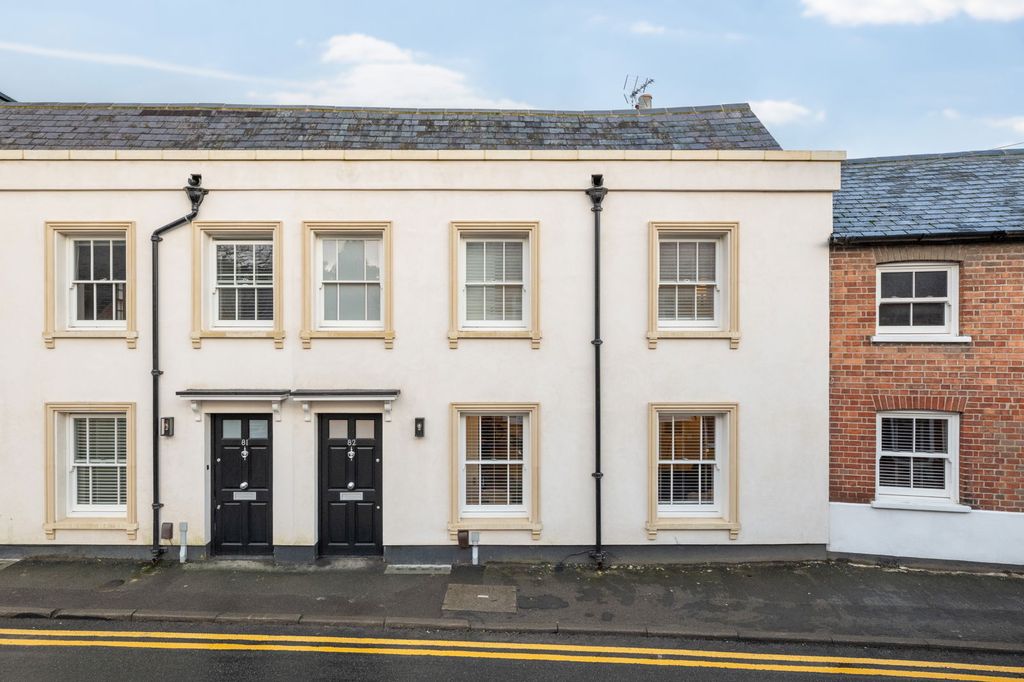 Property photo 1 of 29