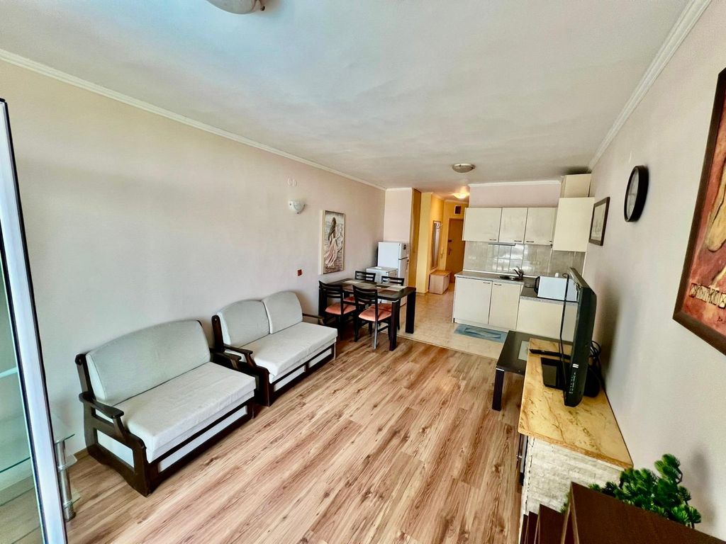 Property photo 2 of 14
