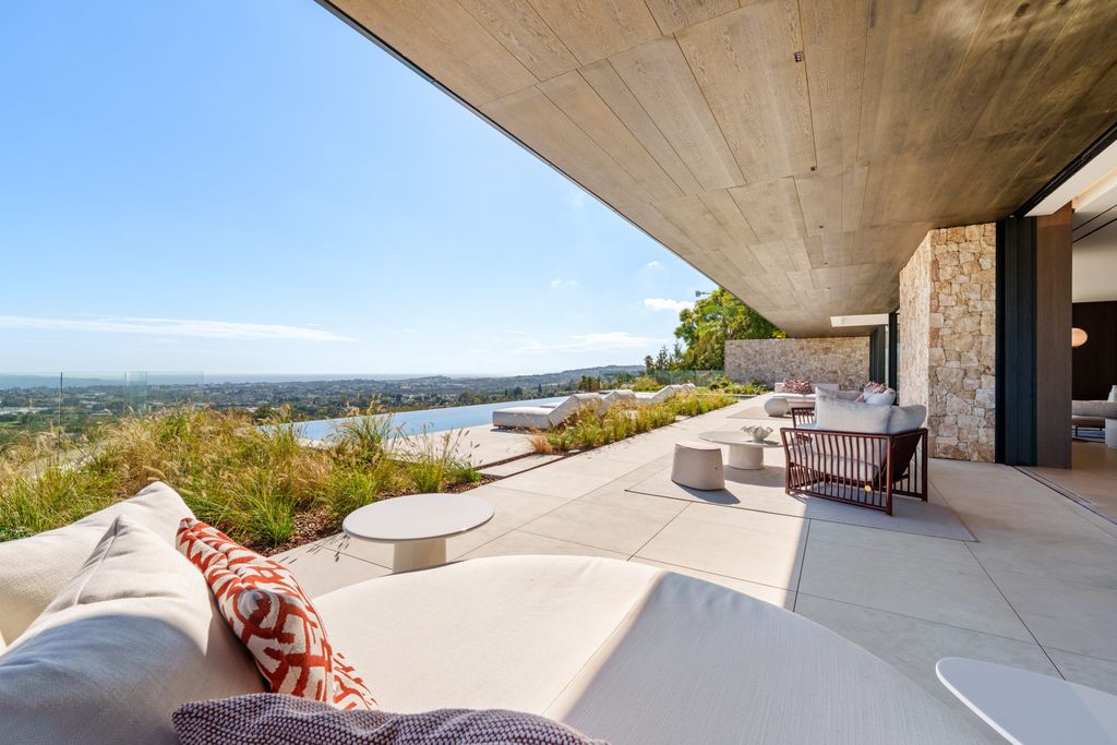 Property photo 3 of 56 Image