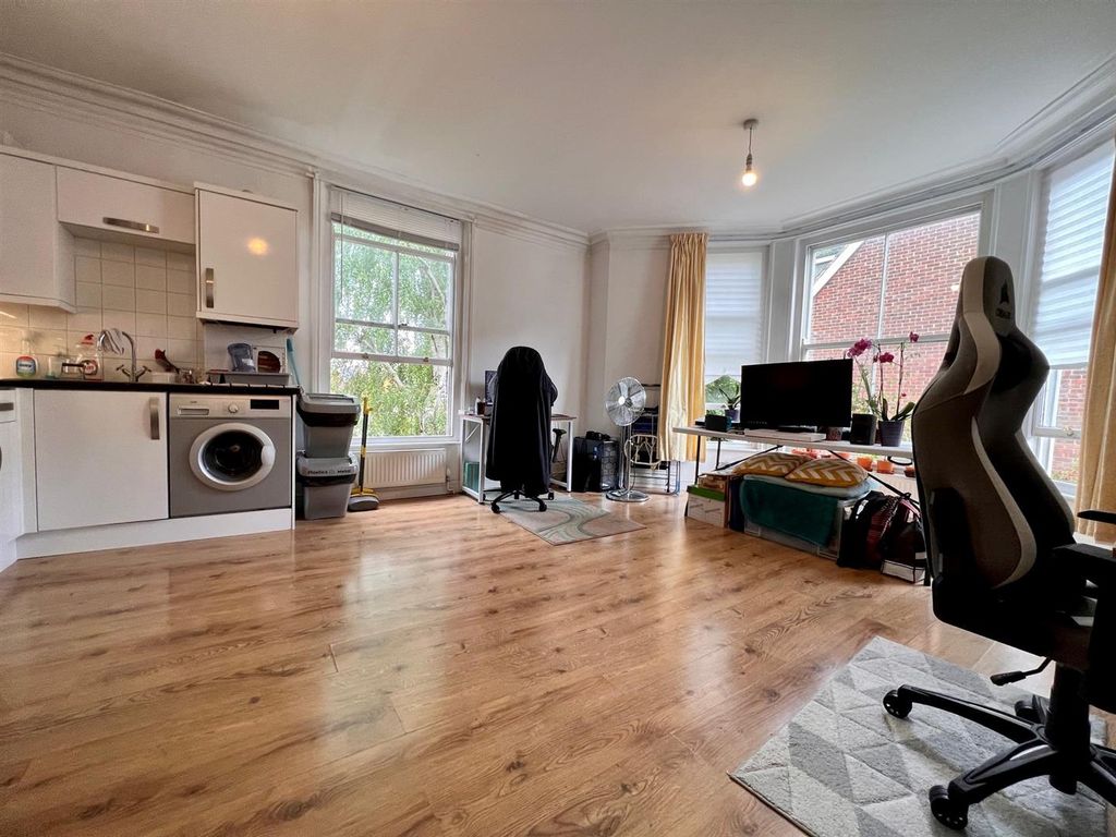 Property photo 3 of 7 8 Aurega 6.Jpg