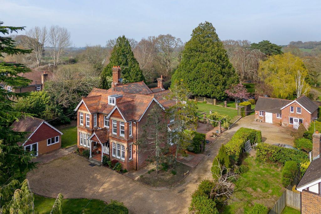 Property photo 1 of 27