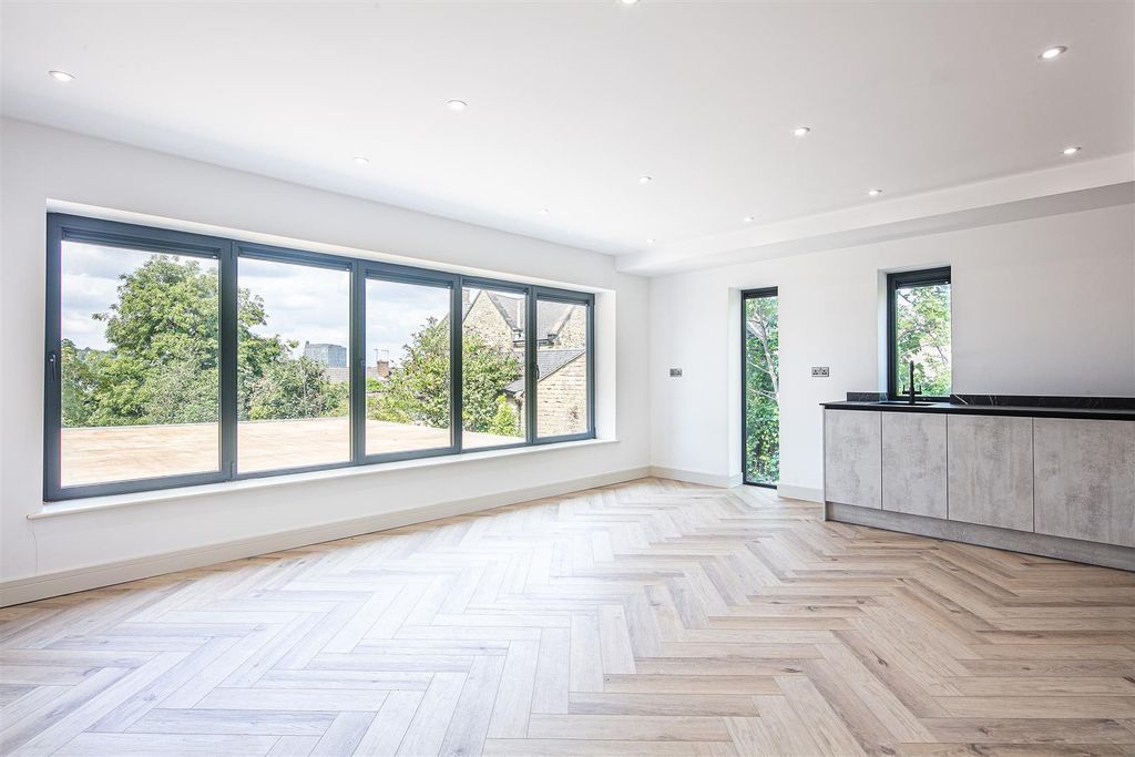 Property photo 2 of 21 Open Plan Living Area