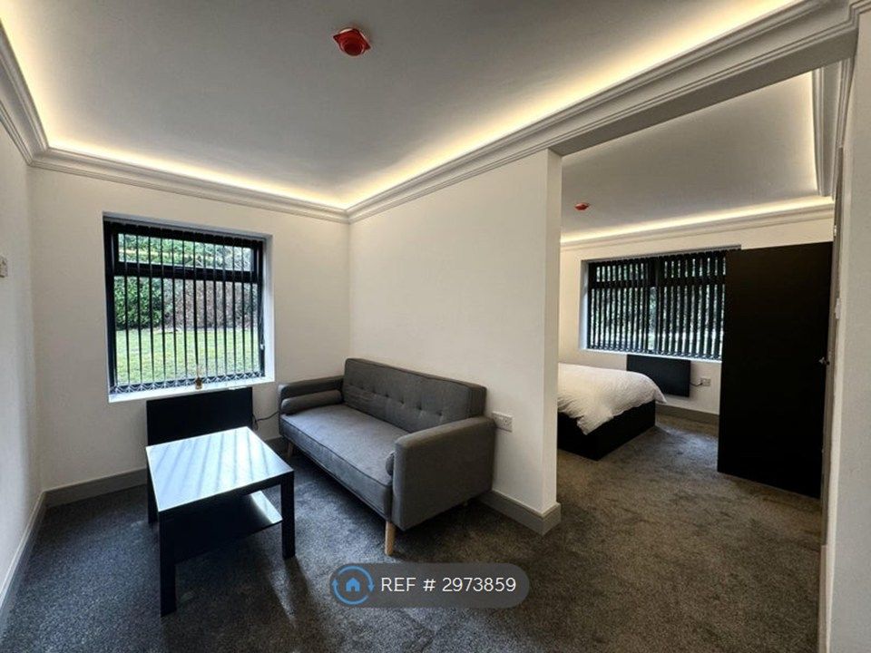 Property photo 1 of 4