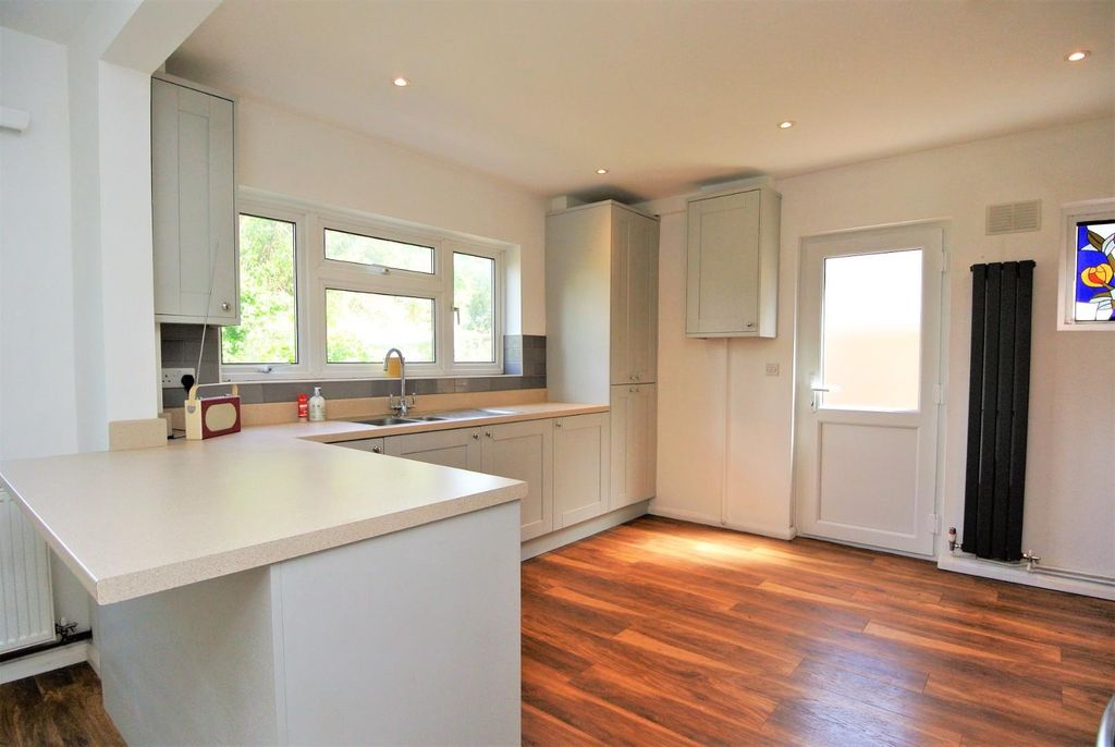 Property photo 2 of 14 Ma Kitchen1.Jpg
