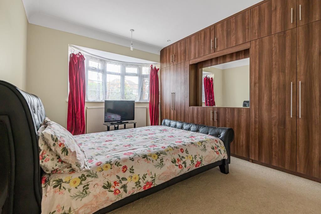 Property photo 2 of 11 Bedroom
