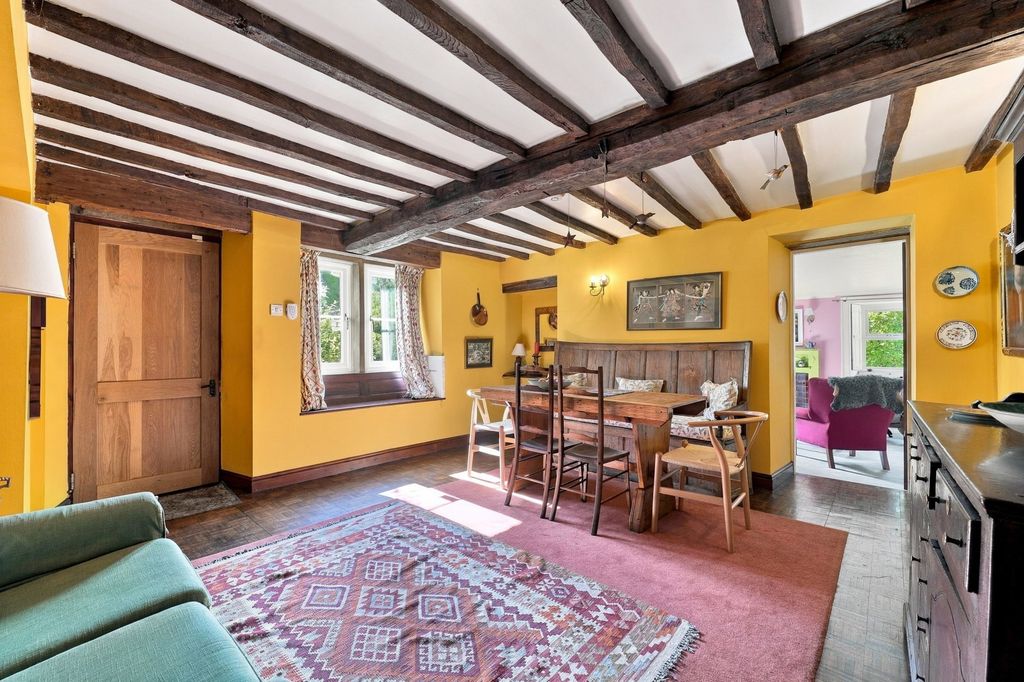 Property photo 3 of 32