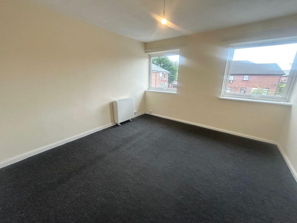 Property photo 3 of 5 Bedroom