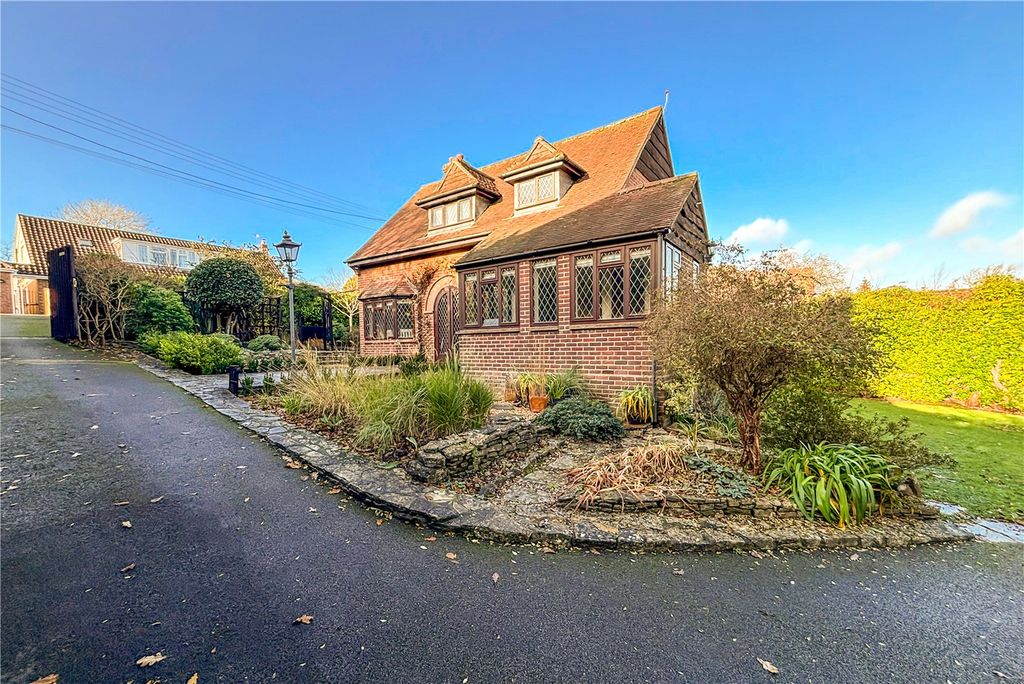 Property photo 1 of 33 Picture No. 37