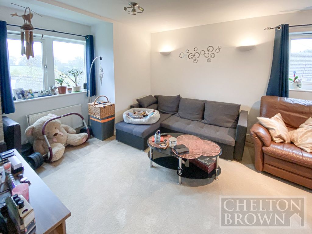 Property photo 2 of 20 Lounge