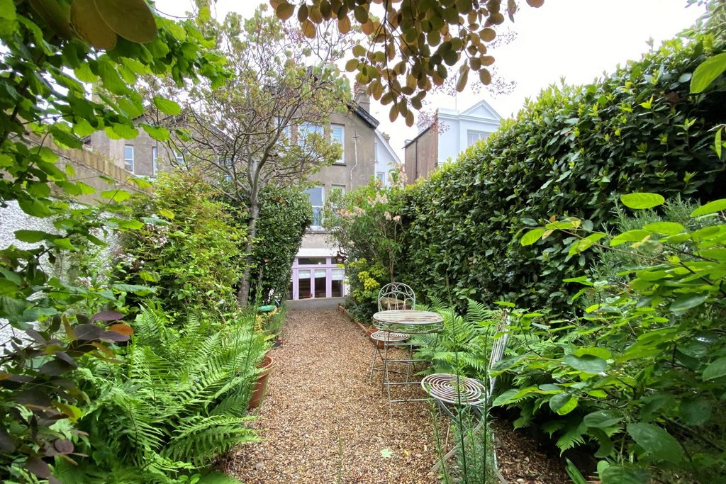 Additional image 6 of 2 bed flat for saleWalmer Castle Road, Deal CT14