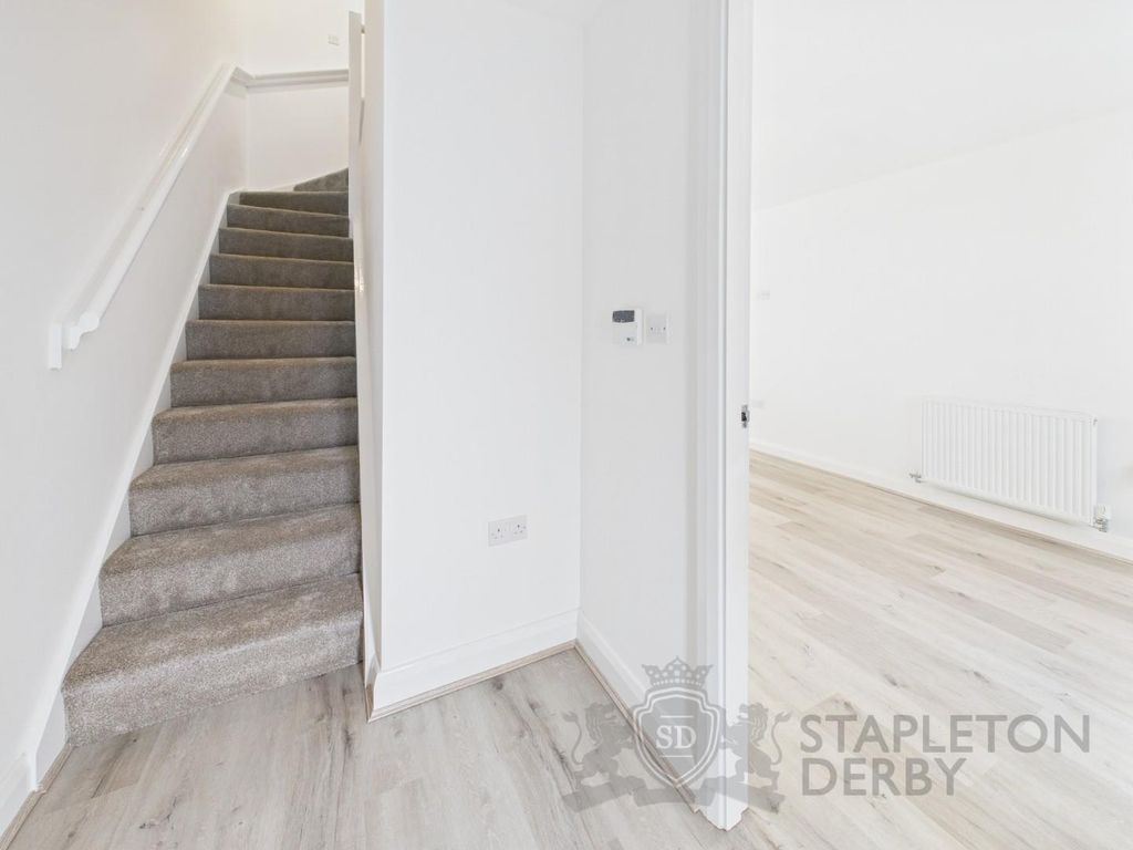 Property photo 2 of 13 Cam04720G0-Pr0136-Still003.Jpg