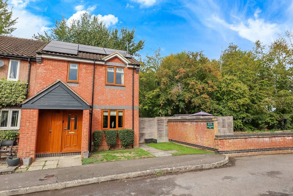 Property photo 1 of 18
