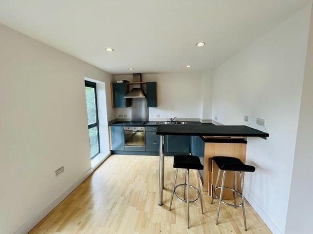 Property photo 1 of 6 Kitchen