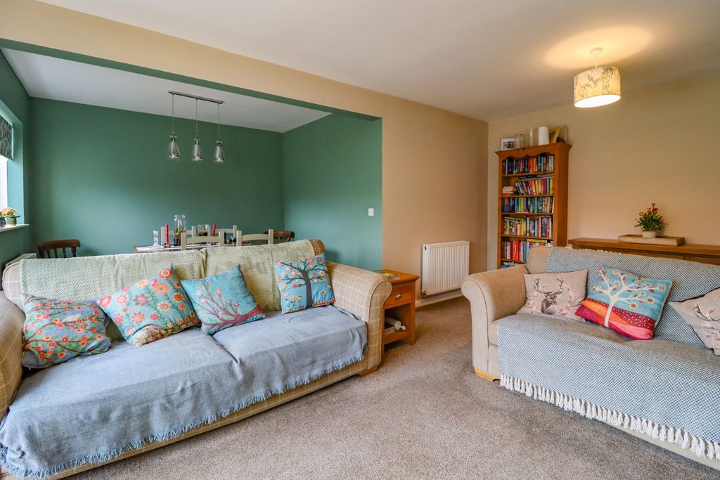 Property photo 3 of 24 4954157