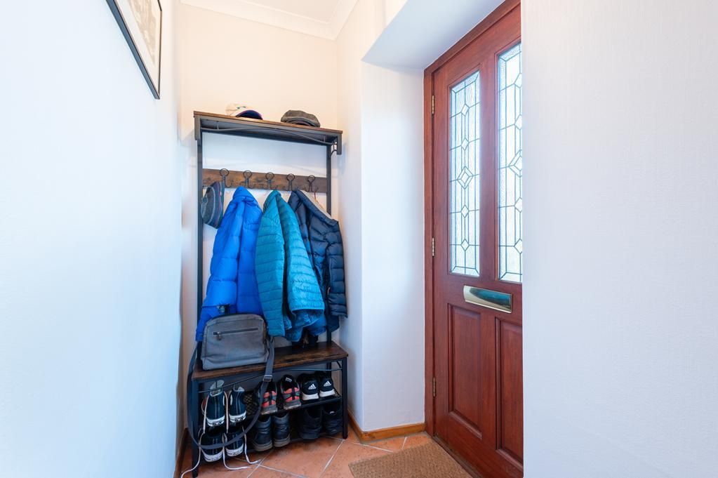 Property photo 2 of 31 Cup1468Seg Vestibule.Jpg