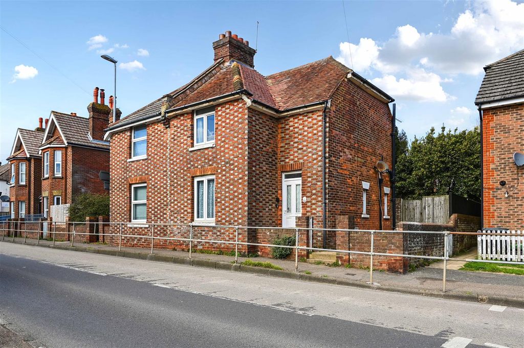 Property photo 1 of 13 92-Ninfield-Road-Tn395Bb (11).Jpg