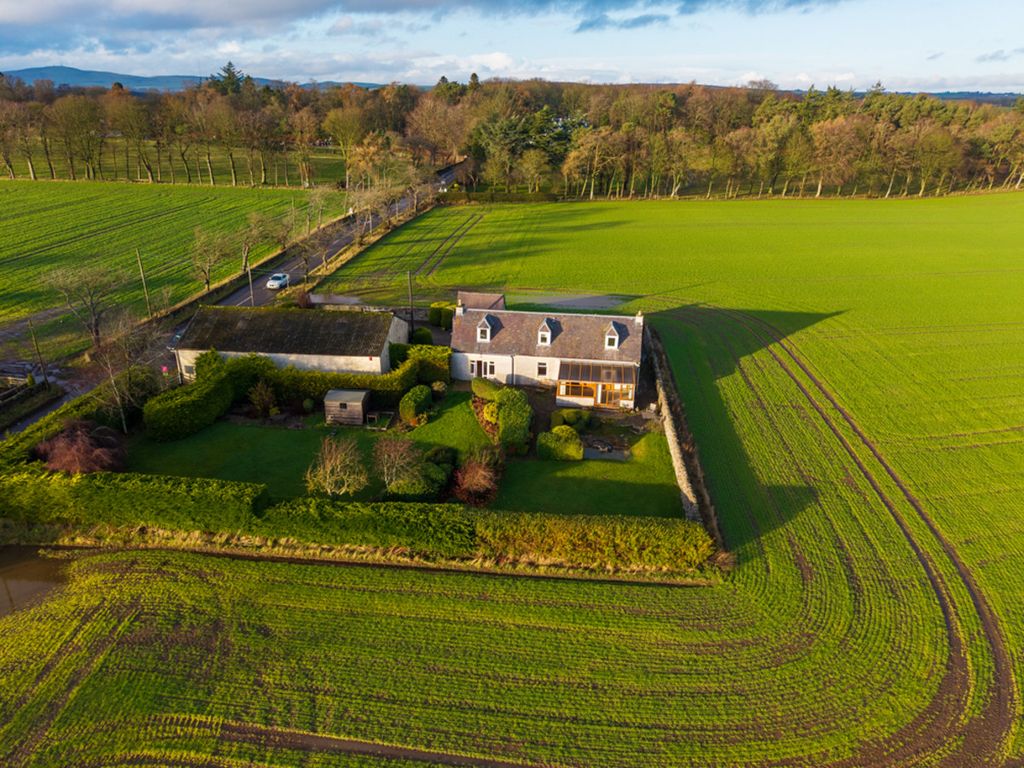 Property photo 2 of 45