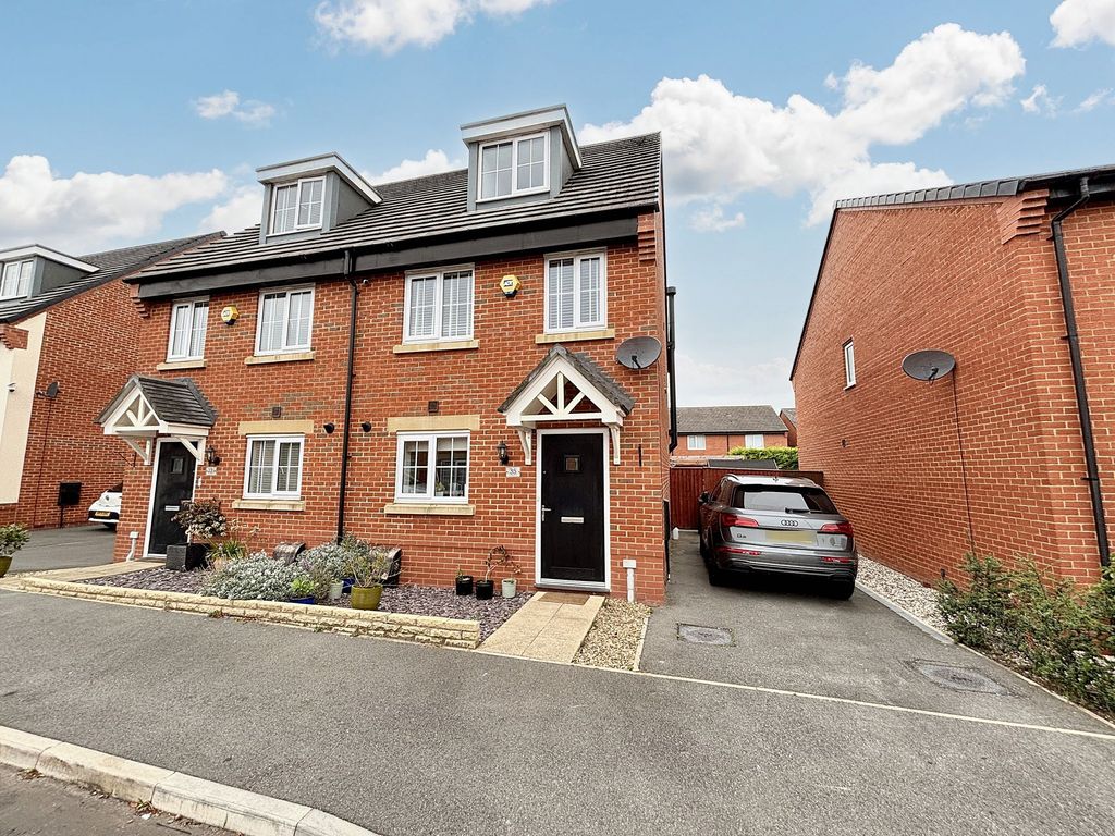 Property photo 1 of 15 Front